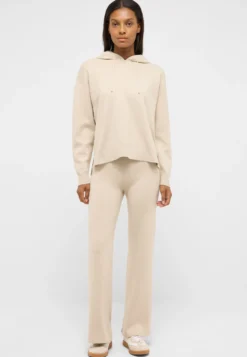 Hose Style Healy