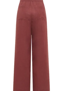 Hose Style Lacey