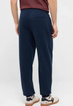 Hose Style Logan
