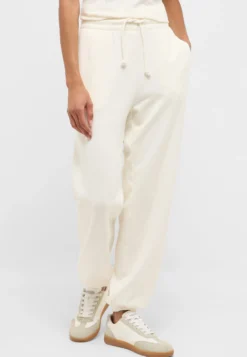 Hose Style Nucia