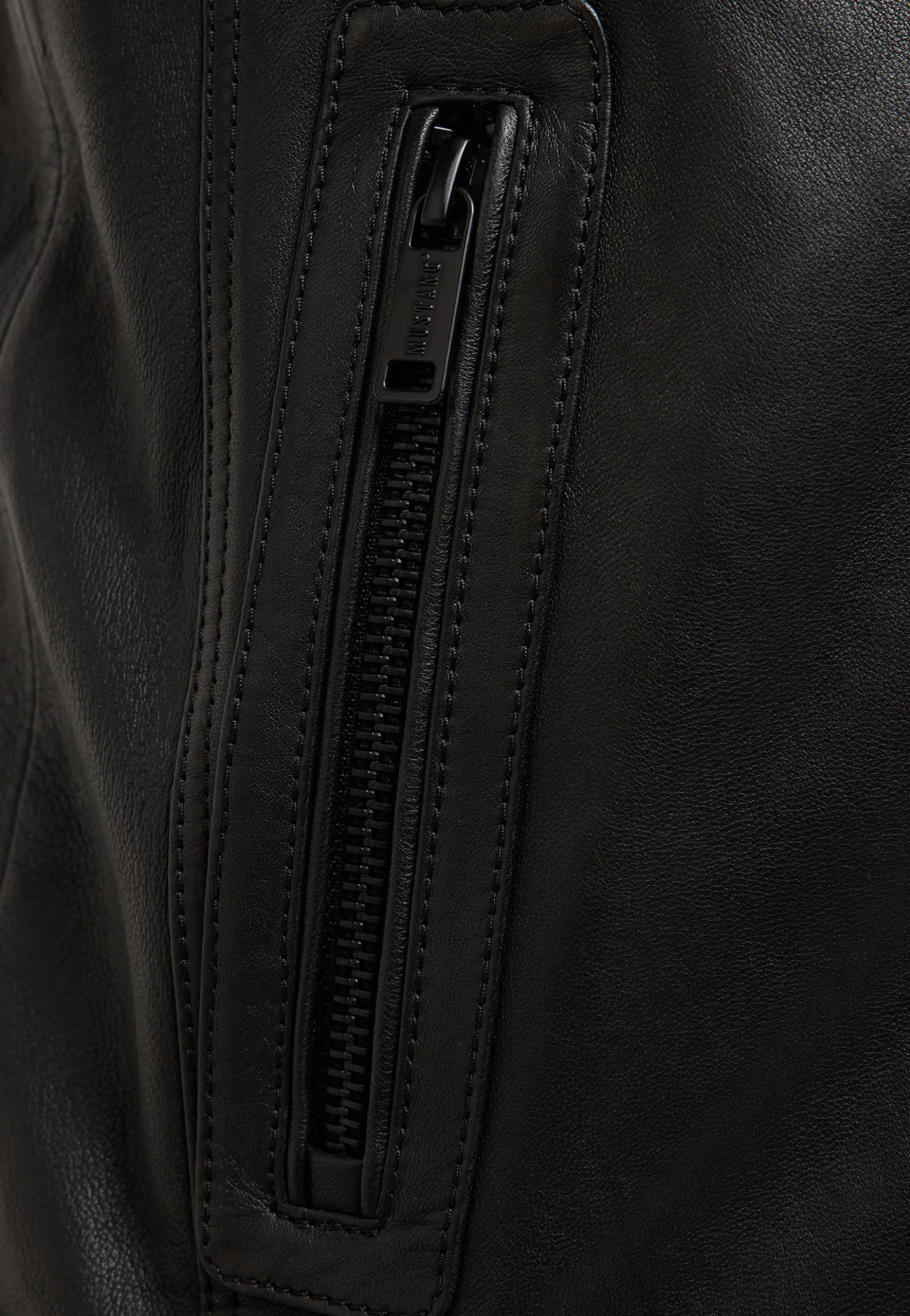 Jacke Style Zip Jacket