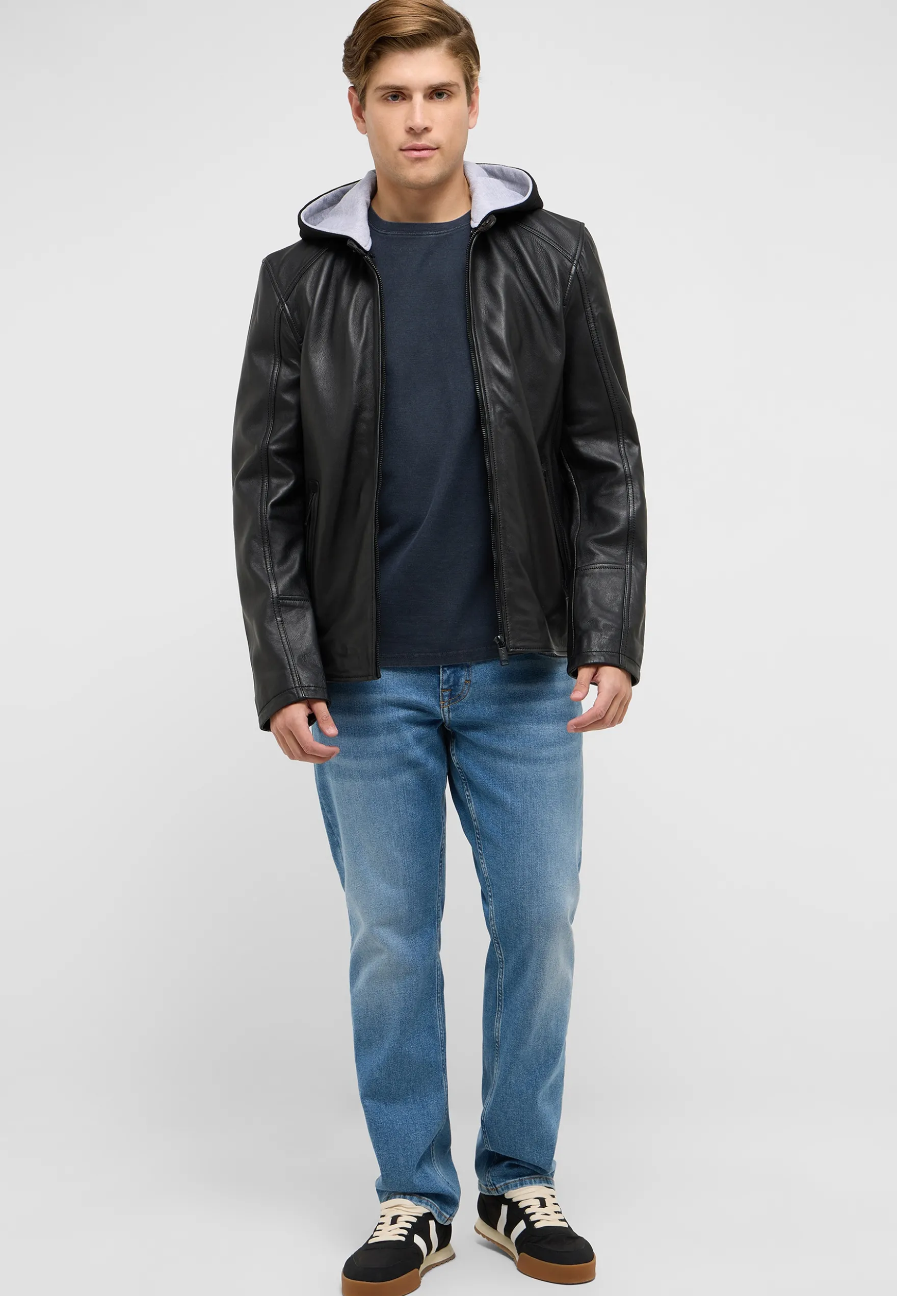 Jacke Style Zip Jacket