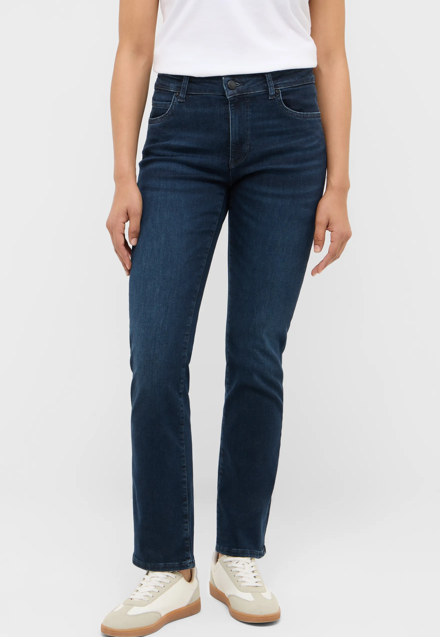 Jeanshose Style Crosby Relaxed Straight
