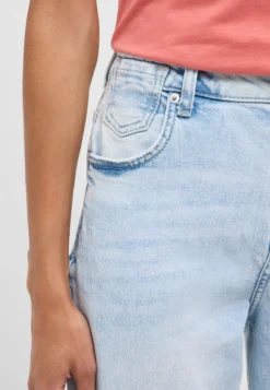 Jeans Style Charlotte Tapered