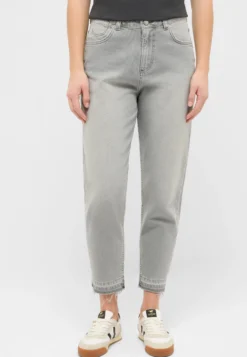 Jeans Style Charlotte Tapered