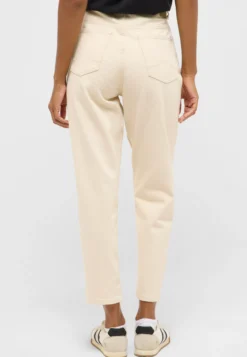 Jeans Style Charlotte Tapered