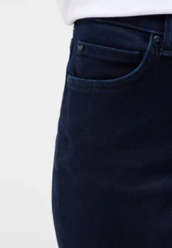 Jeans Style Crosby Relaxed Slim