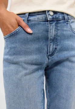 Jeans Style Crosby Relaxed Slim
