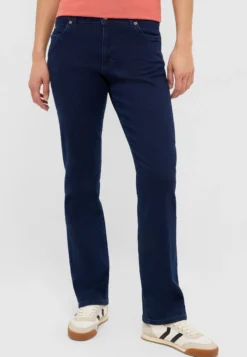 Jeans Style Crosby Relaxed Straight