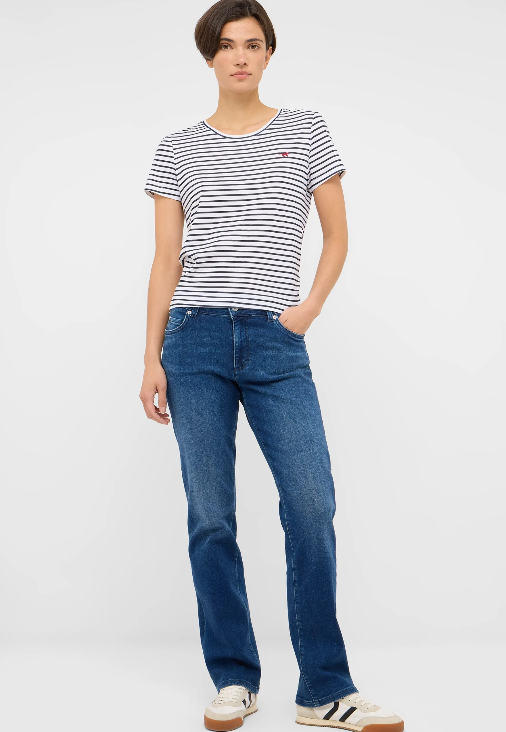 Jeans Style Crosby Relaxed Straight