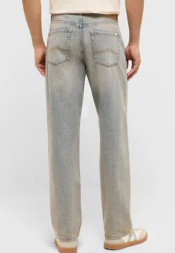 Jeans Style Jeff Relaxed Straight