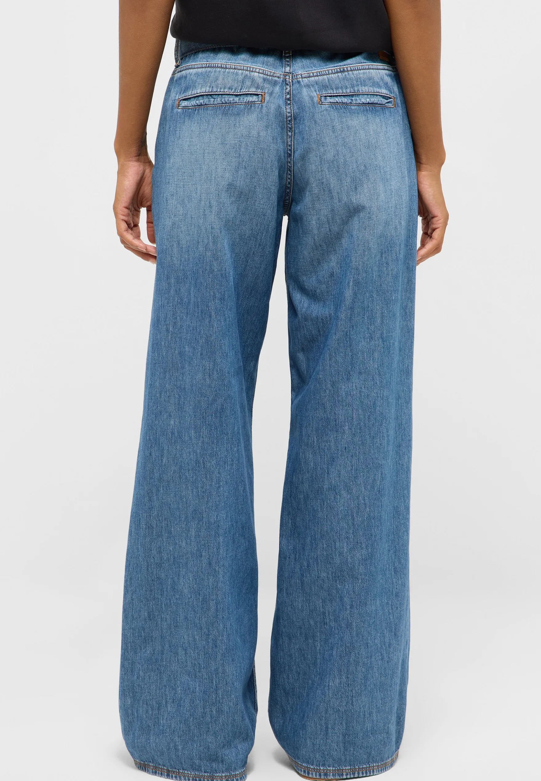 Jeans Style Medley Wide with Belt