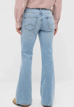 Jeans Style Shelby Flared