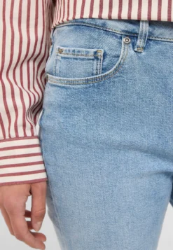 Jeans Style Shelby Flared