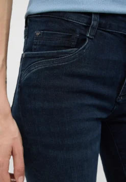 Jeans Style Shelby Slim