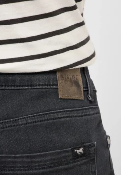 Jeans Style Shelby Slim