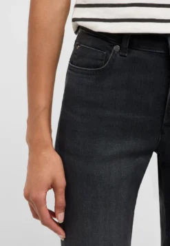 Jeans Style Shelby Slim