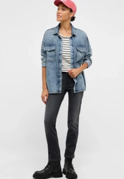 Jeans Style Shelby Slim