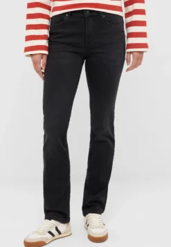 Jeans Style Shelby Straight
