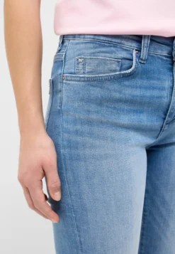 Jeans Style Shelby Straight