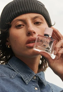 Parfum Mustang pink signature