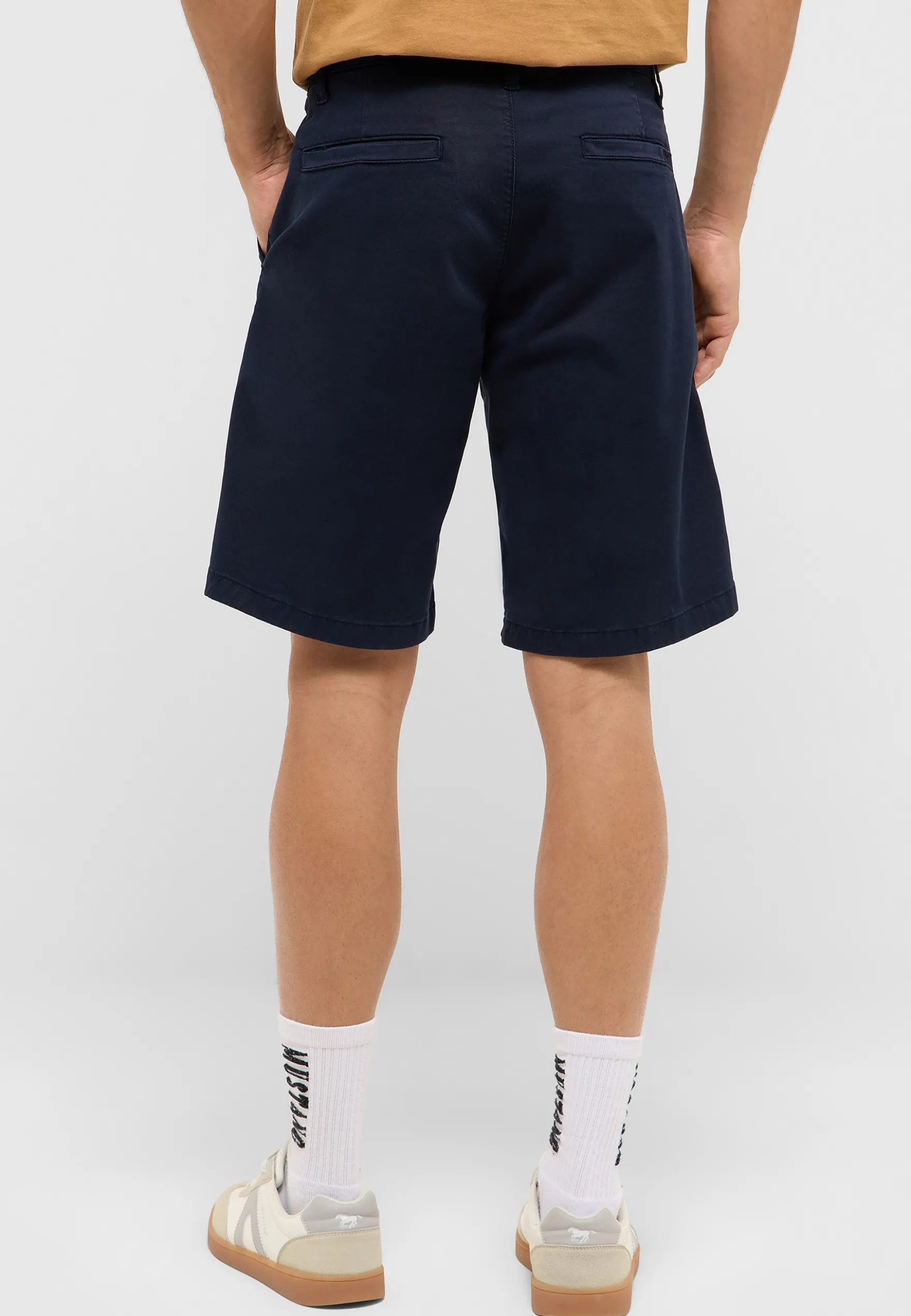 Short Style Brad Chino Shorts