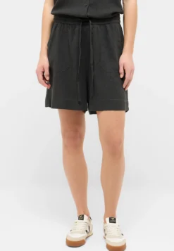 Short Style Hilo Shorts