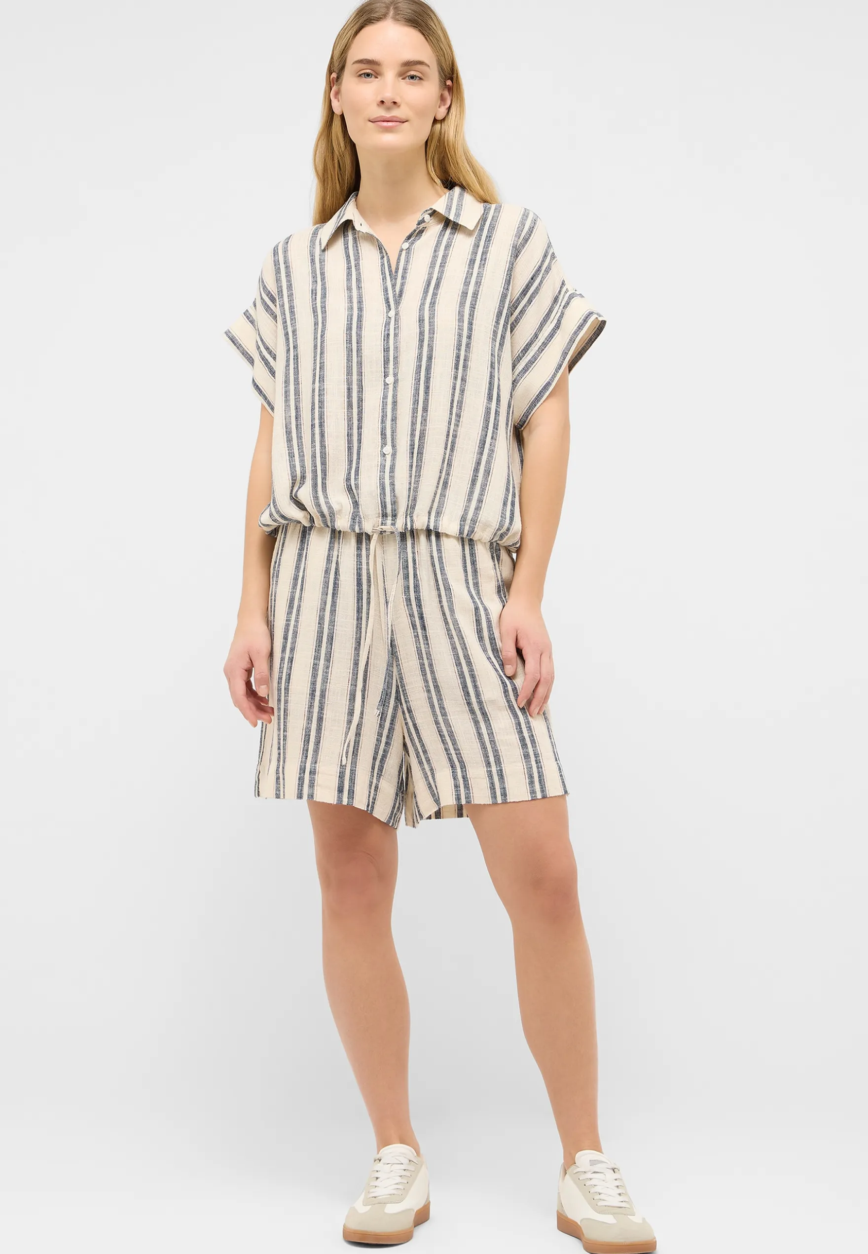 Short Style Hilo Shorts