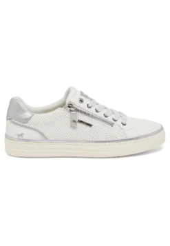 Sneaker Style Carmen
