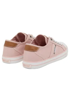 Sneaker Style Winona