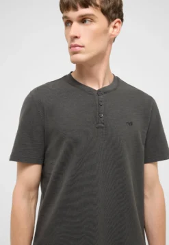 T-Shirt Style Acton