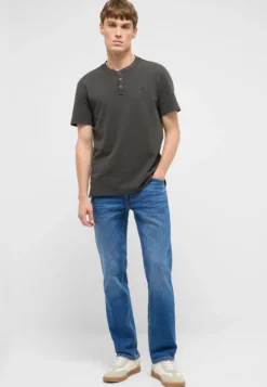 T-Shirt Style Acton