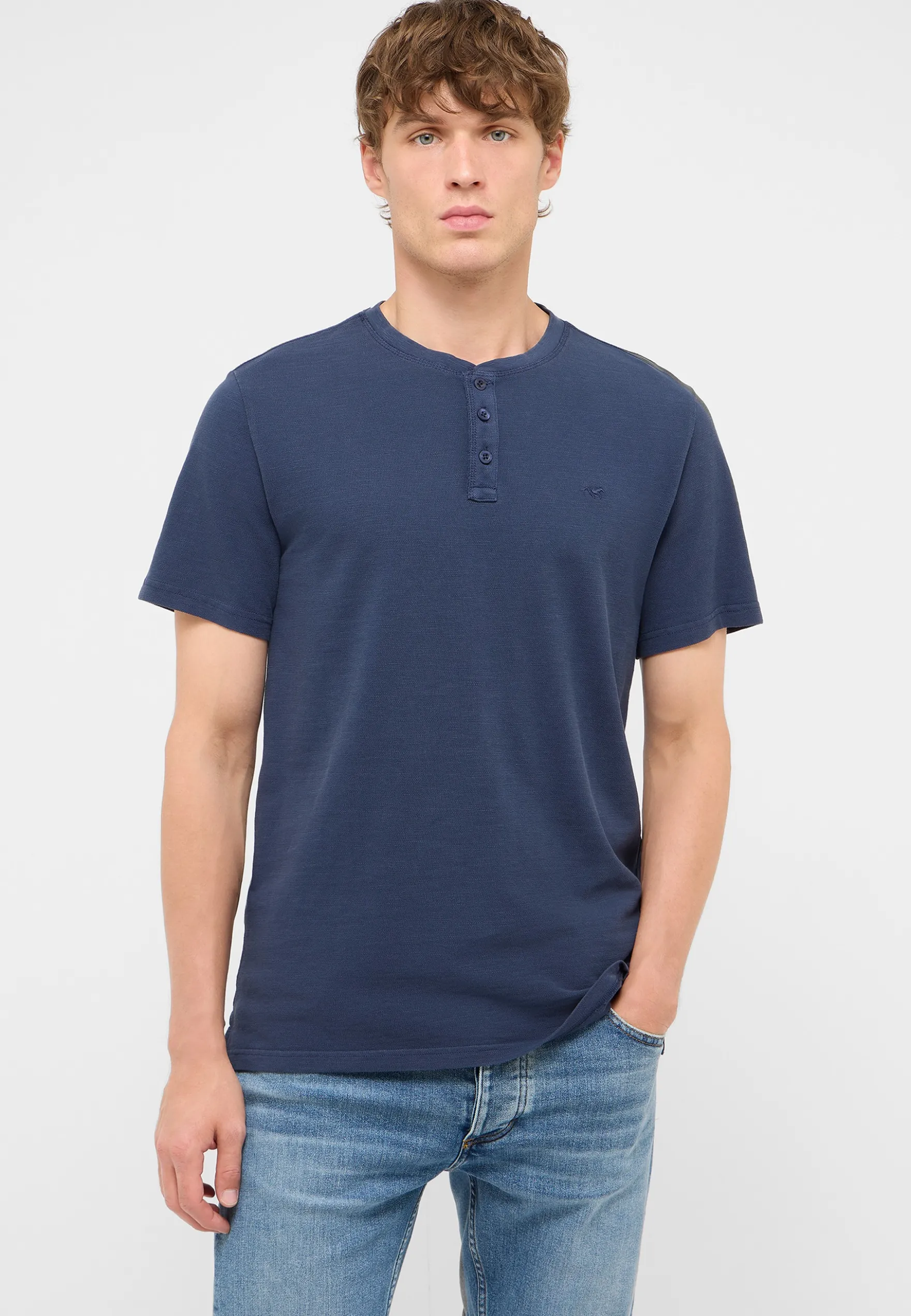 T-Shirt Style Acton