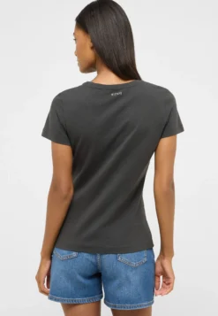 T-Shirt Style Ada