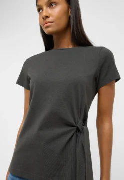 T-Shirt Style Ada