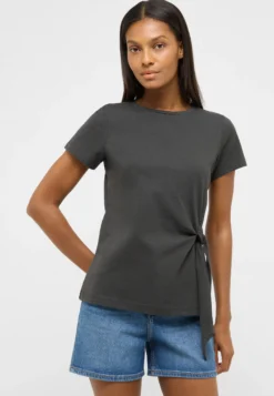 T-Shirt Style Ada