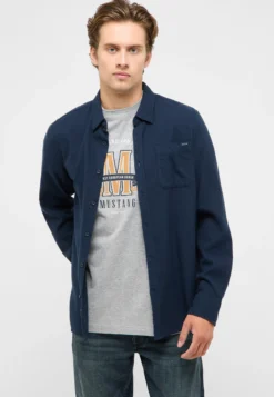 T-Shirt Style Akron