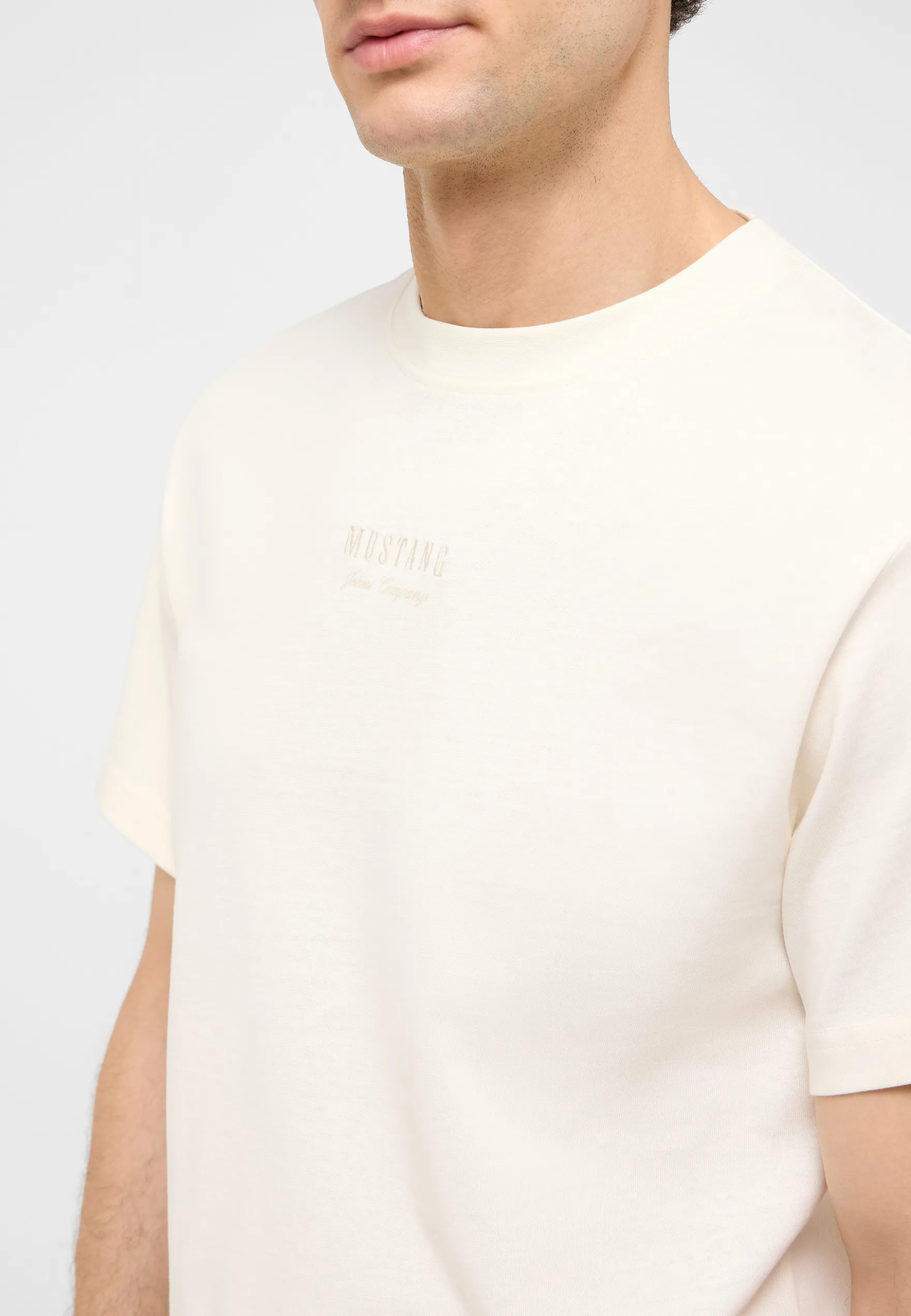 T-Shirt Style Akron