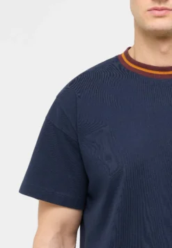 T-Shirt Style Akron