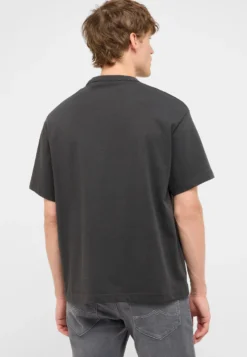 T-Shirt Style Akron