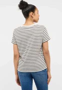 T-Shirt Style Amy