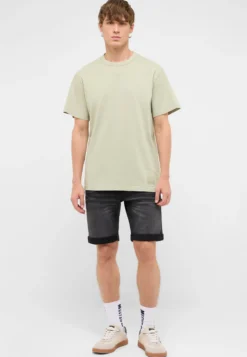 T-Shirt Style Arvin