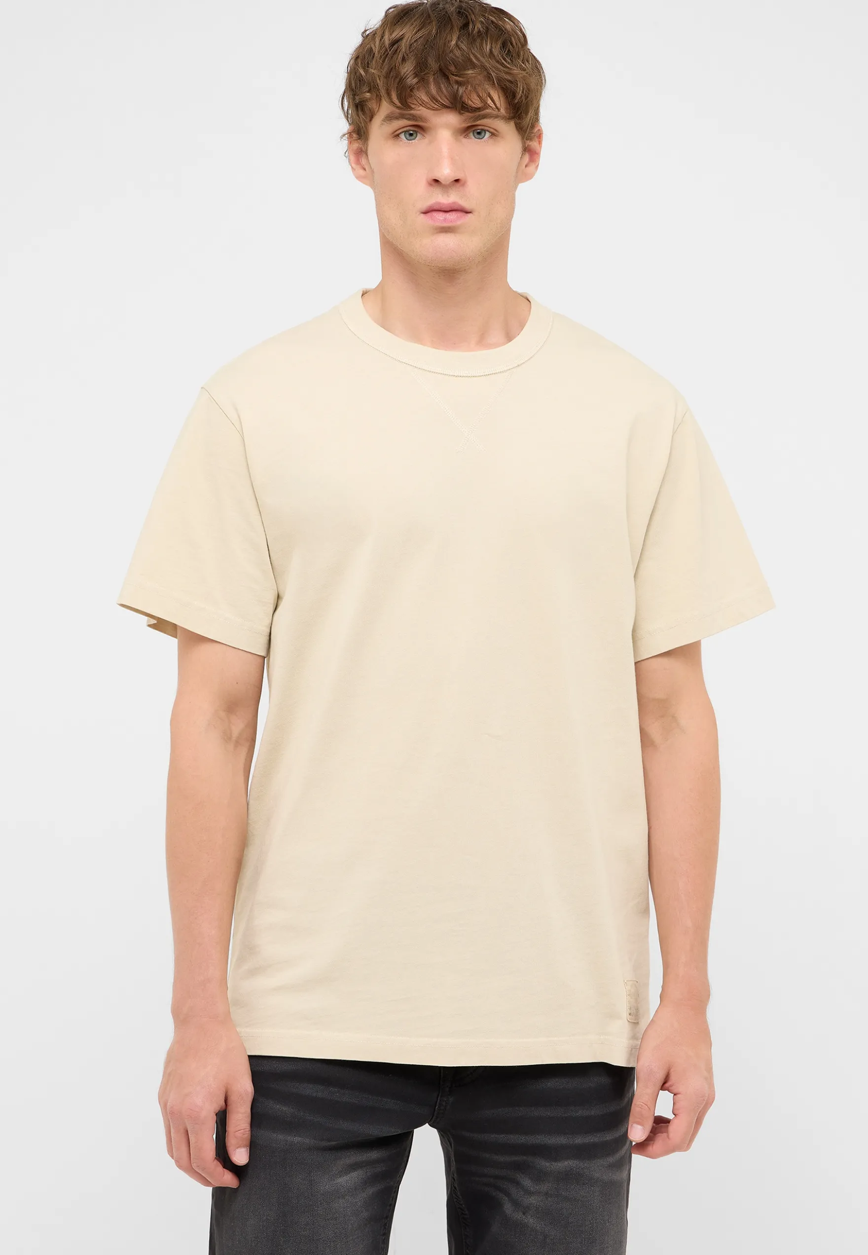 T-Shirt Style Arvin