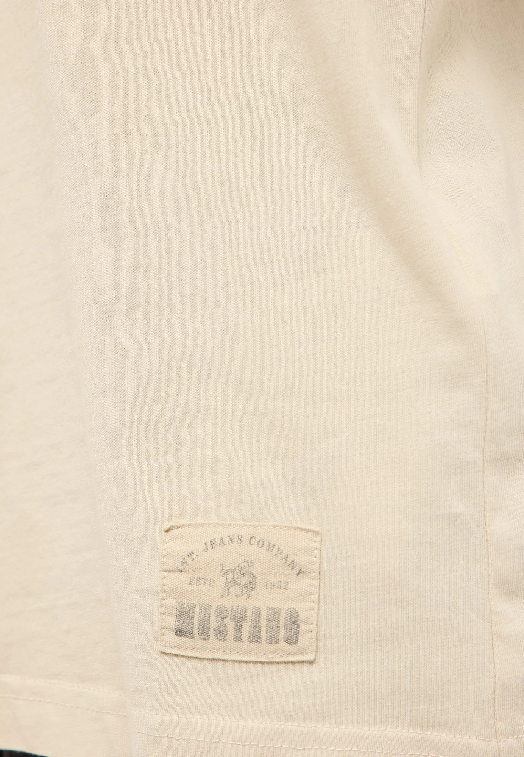 T-Shirt Style Arvin