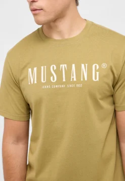 T-Shirt Style Austin