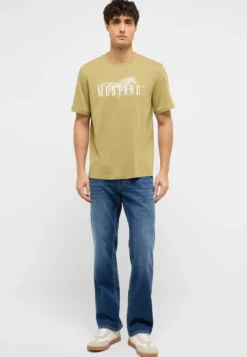 T-Shirt Style Austin