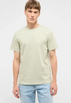 T-Shirt Style Austin