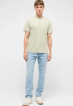 T-Shirt Style Austin