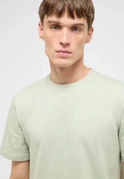 T-Shirt Style Austin