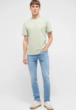 T-Shirt Style Austin